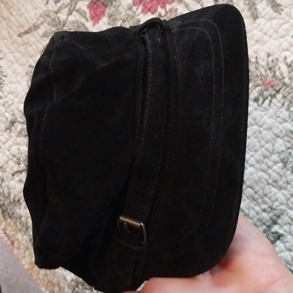 Sonoma black leather hat.